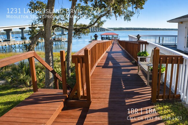 Foto del edificio - 1231 Ladys Island Dr