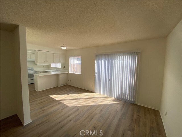 Building Photo - 321 Avenida Cabrillo
