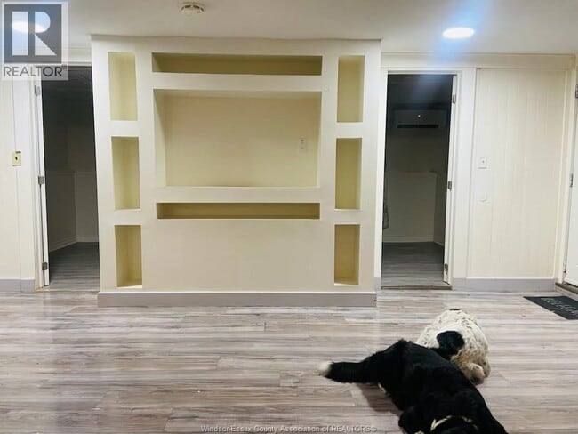 Building Photo - 117 Lakeshore Dr