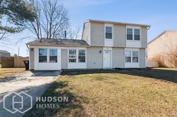 Foto principal - 409 Jennifer Ln