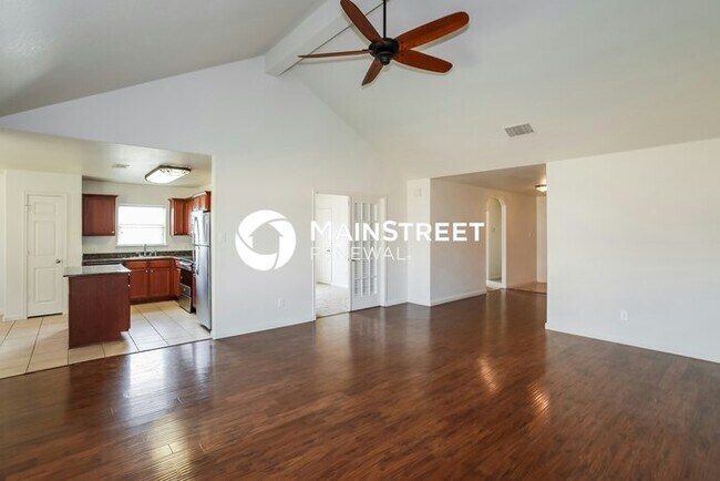 Building Photo - 4 Bedroom Pet-Friendly Home in NEWARK, TX with Main Street Renewal