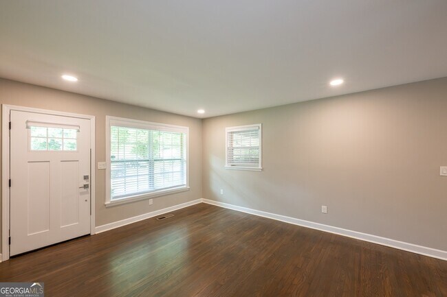 Building Photo - 2131 Bixler Cir