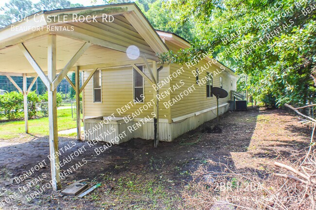 Foto del edificio - 104 Castle Rock Rd