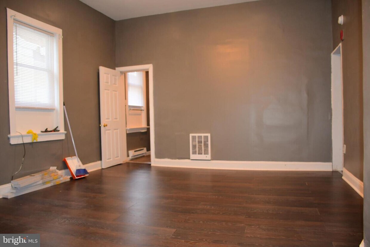 5008 St Unit 1ST FLOOR FRONT, Philadelphia, PA 19124