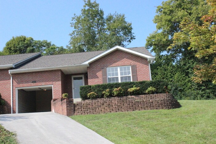 Primary Photo - Great Condo in Convenient Location