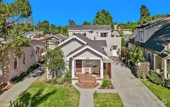 Building Photo - 628 Mira Mar Ave
