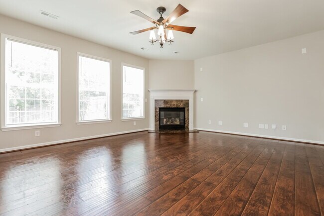 Foto del edificio - 4616 Burnt Fork Cir