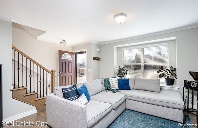 Building Photo - Introducing a beautiful 3 bedroom, 2.5 bat...