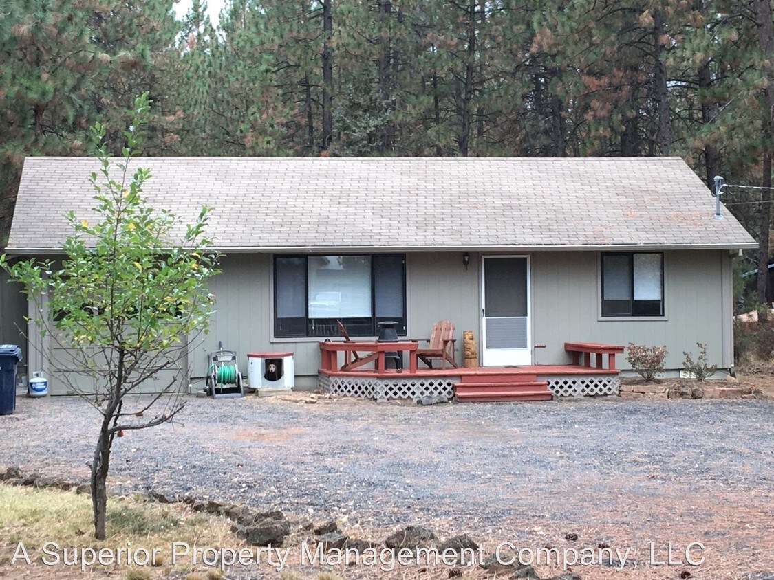 Primary Photo - 60237 Faugarwee Cir