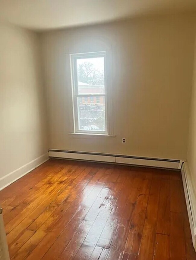 Foto del edificio - 217 Glenridge Ave