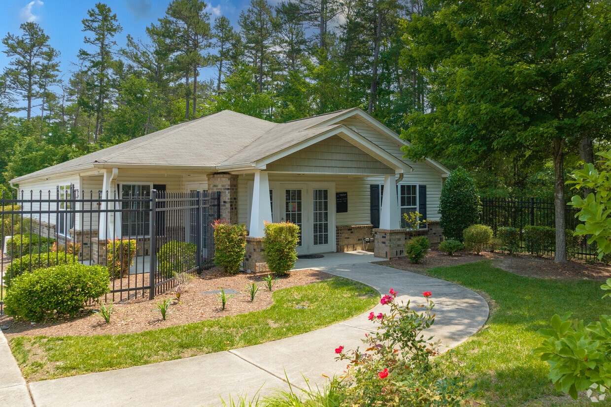 Juliet Place Apartment Homes 2200 Juliet Pl Greensboro, NC