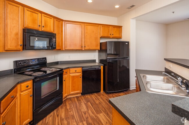 3BR, 2.5BA - Hunter - 1,447SF - Kitchen - Chapman's Retreat