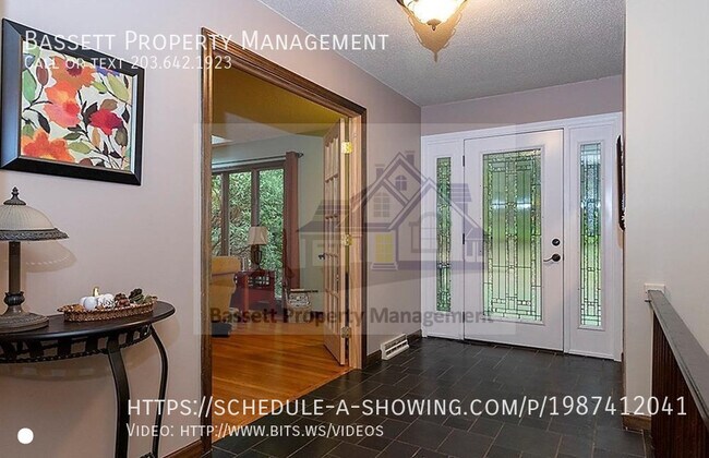 Foto del edificio - 28 Rock Hill Rd