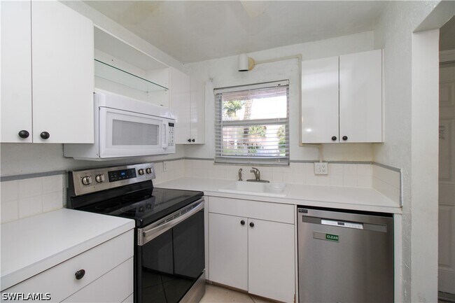 Foto del edificio - 175 Turtle Lake Ct