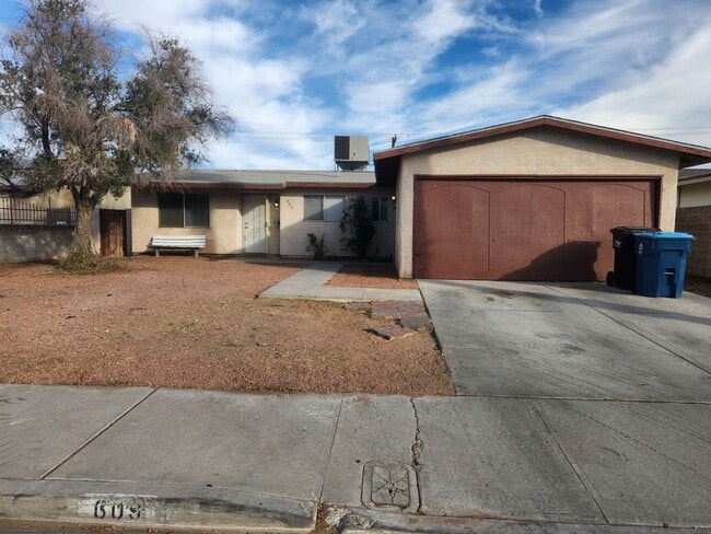 Foto del edificio - Affordable single story centrally located in Las Vegas.