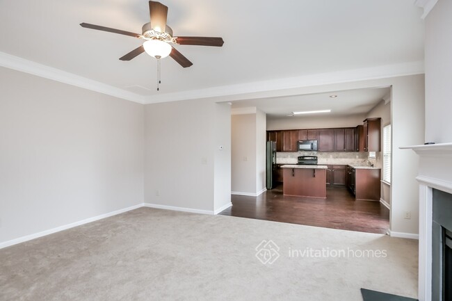 Building Photo - 2221 Village Trail Ct