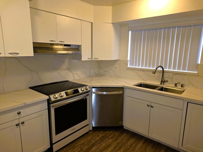 Foto del edificio - 512 San Jose Ave