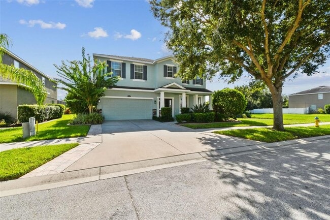 Building Photo - 12320 Fairlawn Dr