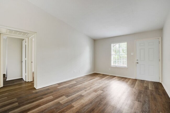 Photo - The Dover Apartment