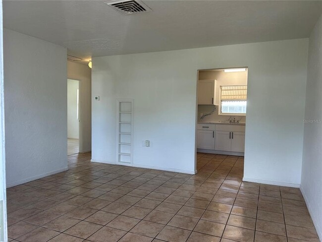 Building Photo - 5903 Richard Pl