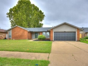 Building Photo - 3306 Rambling Oaks Dr