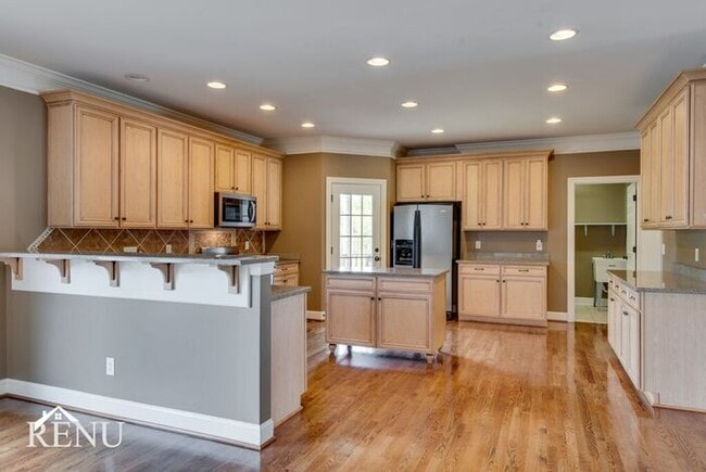 Foto del edificio - 1338 Sweetwater Dr