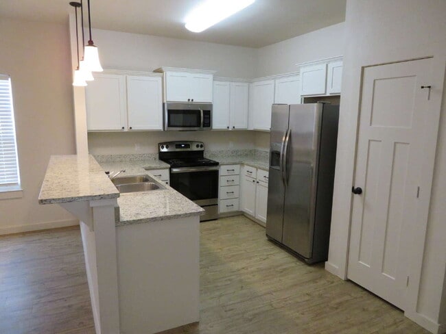 Foto del edificio - Beautiful Home Located Near Texas Tech University!