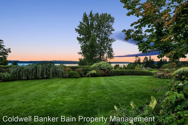 Foto del edificio - 4 br, 3.5 bath House - 10329 NE 55th Street