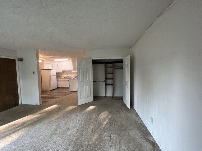 Foto del edificio - 815 Jerome St