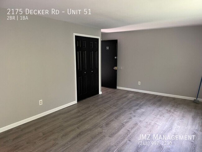 Foto del edificio - 2175 Decker Rd