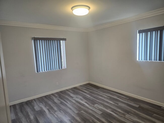 Building Photo - 6611 Kiowa Rd