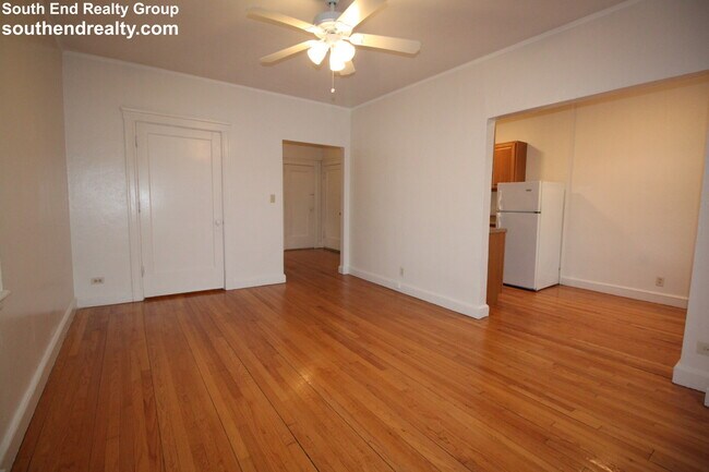 Building Photo - 119 Peterborough St