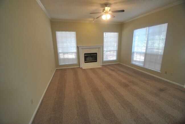 Foto del edificio - 1651 Red Cypress Dr