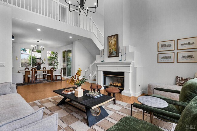 Foto del edificio - Luxury Living in Fountaingrove