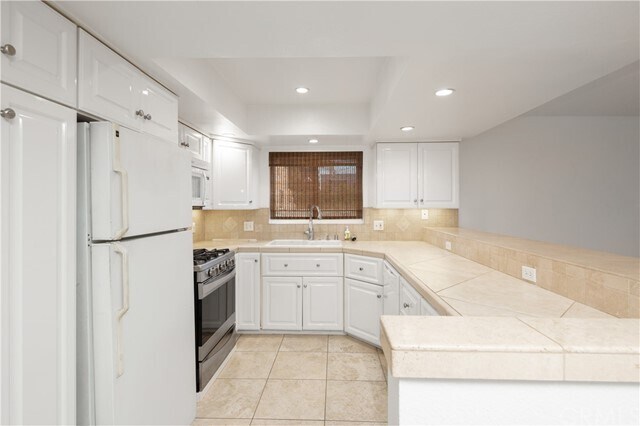 Foto del edificio - 3811 E Livingston Dr
