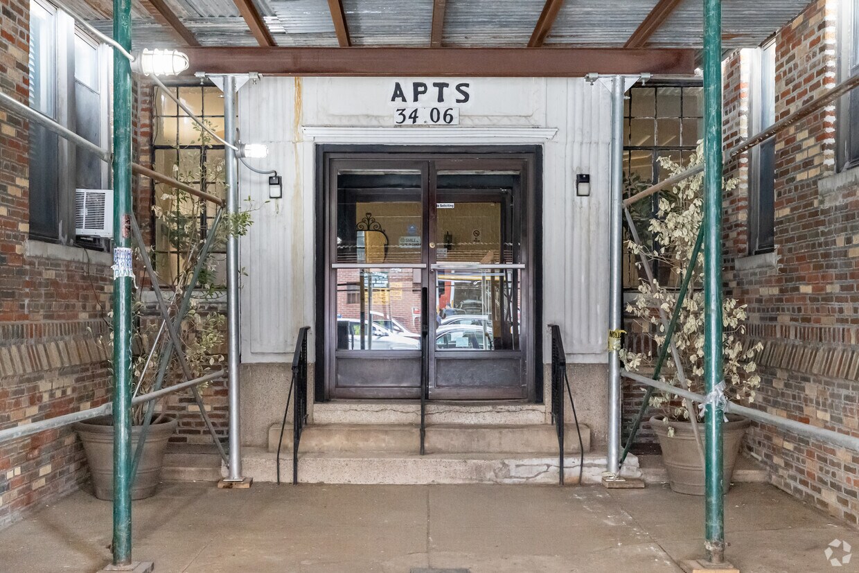 Entrada - 3406 45th St