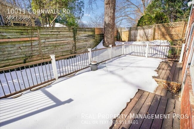 Building Photo - 10011 Cornwall Rd