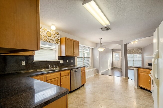 Building Photo - 15423 Brock Creek Way