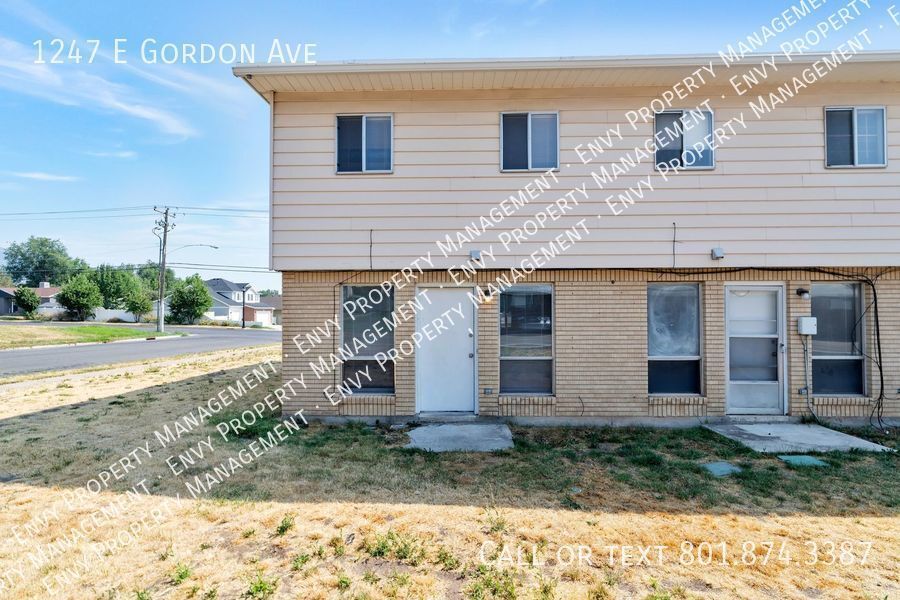 Foto principal - Fantastic Pet-Friendly 2 Bed - 1.5 Bath To...