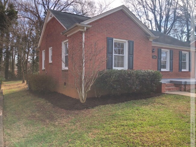 Foto del edificio - 1106 8th St NE