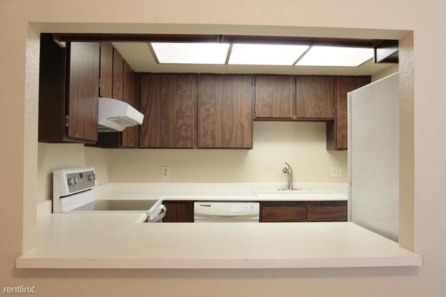 Building Photo - 2 br, 2 bath Condo - 202 E Ruth Ave
