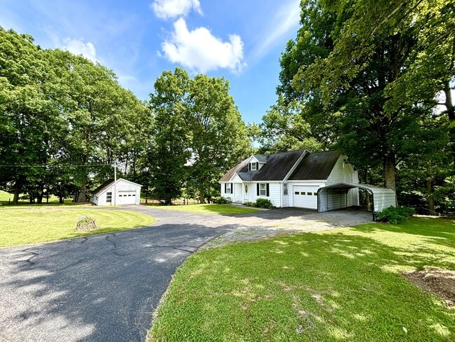 Building Photo - 1405 Webb Ridge Rd