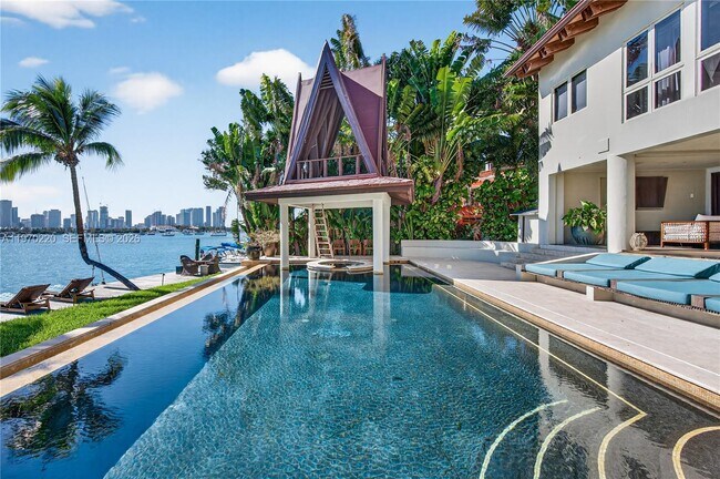 Building Photo - 14 W San Marino Dr