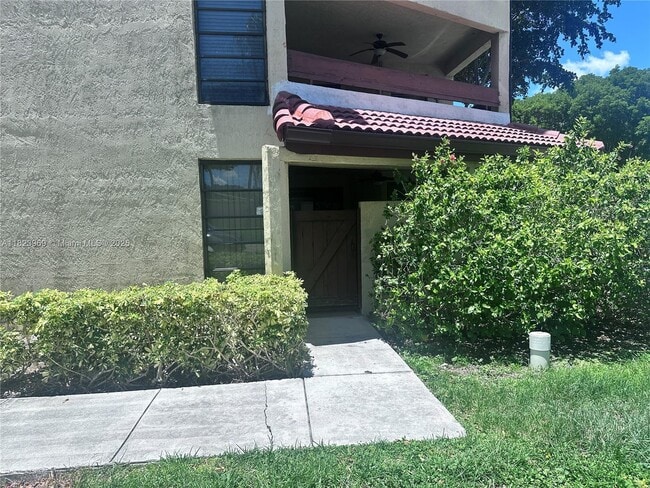 Building Photo - 8810 SW 123rd Ct