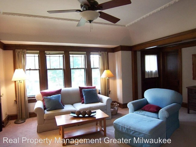 Foto del edificio - 5428-5430 W Cherry St