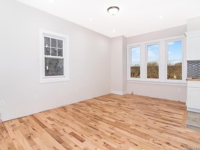 Building Photo - 154 Woodworth Ave