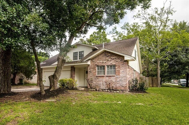 Building Photo - 23710 Farm Hill Dr