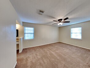 Building Photo - 105 St Andrews Dr