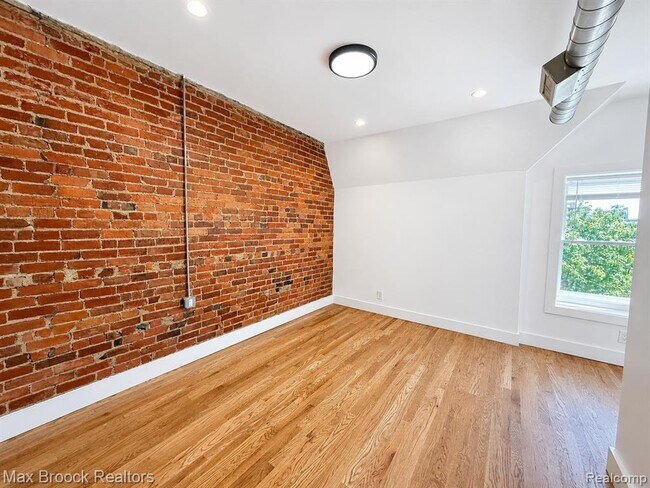 Foto del edificio - 3143 Trumbull