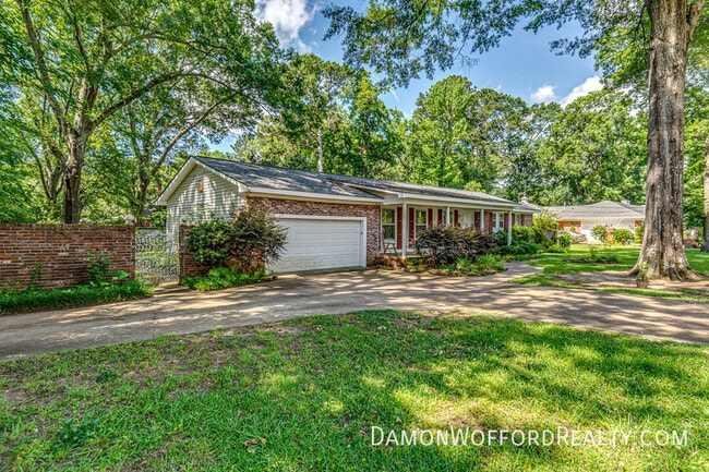 Building Photo - 1431 Brecon Dr
